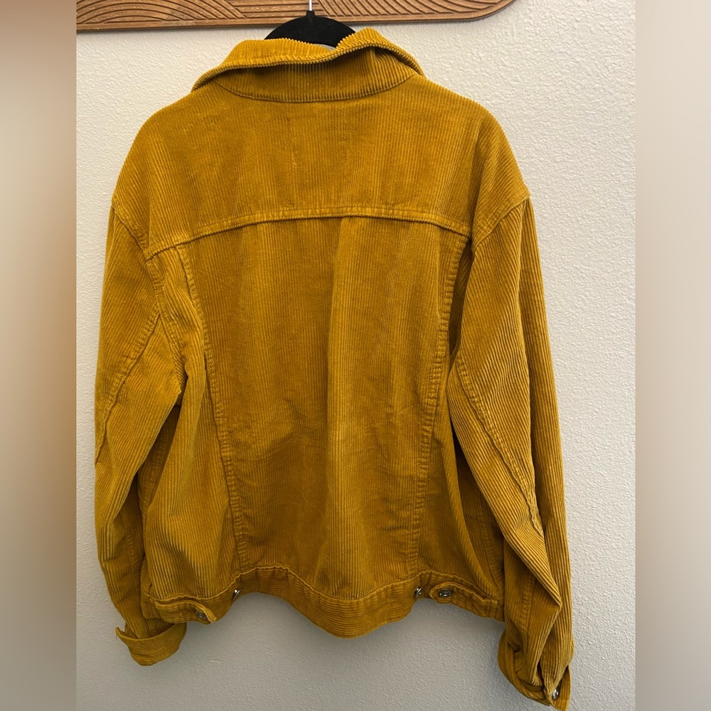 Urban Outfitters Men’s Large corduroy jacket
